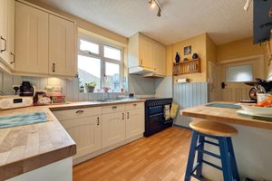 Kitchen- click for photo gallery